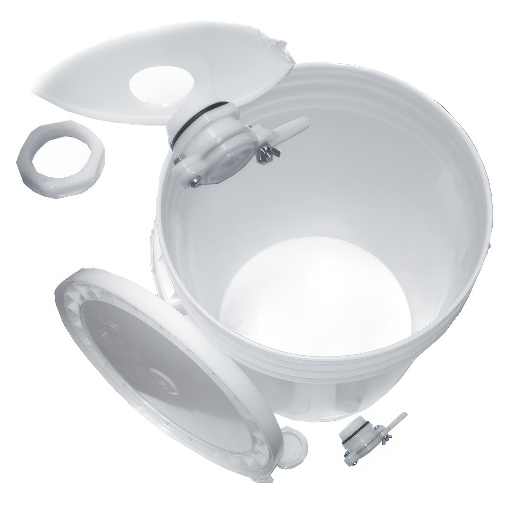 Massive plastic bucket with honey gate 40 kg